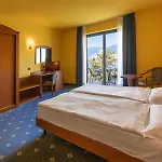 Panorama Hotel 4*