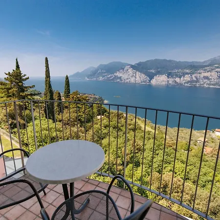 Panorama 4* Malcesine